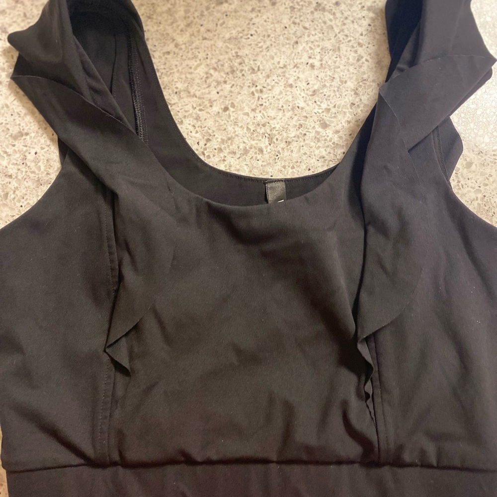 Victoria’s Secret sport ruffle crop top black size small - Picture 4 of 4